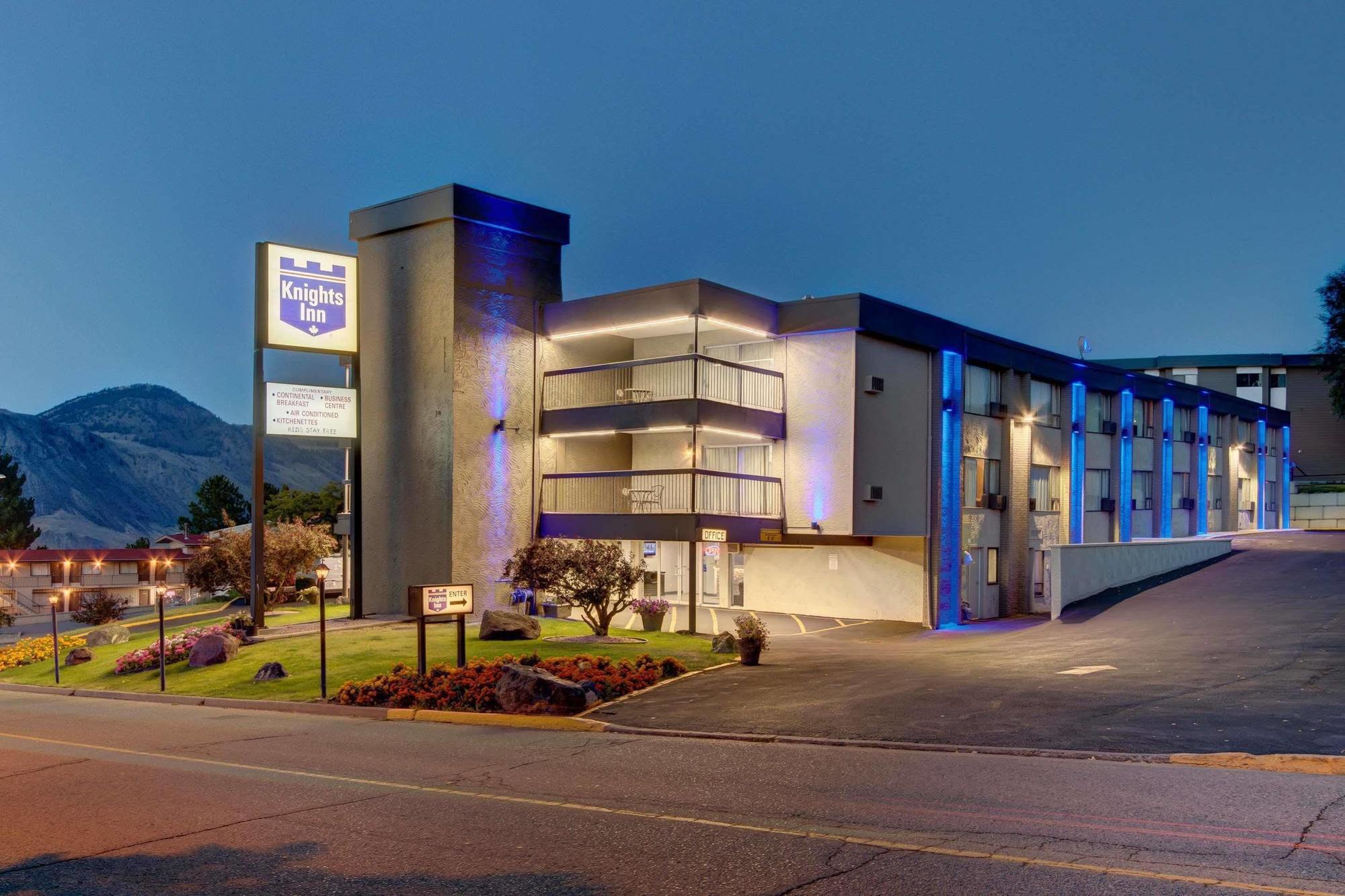 Knights Inn Kamloops Exterior photo